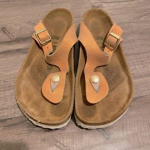 Size 7.5 Shimmer Salmon Thong Birkenstocks